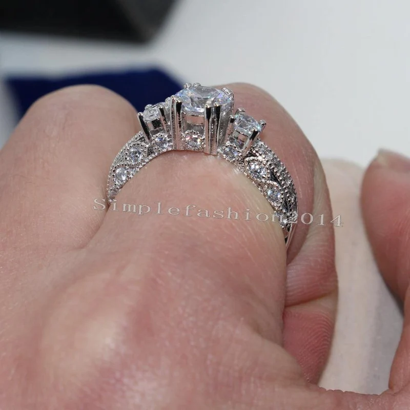 Dreisteiniger simulierter Diamantring Klassischer 925-Ehering aus Sterlingsilber für Damenschmuck Größe 5 / 6 / 7 / 8 / 9 / 10