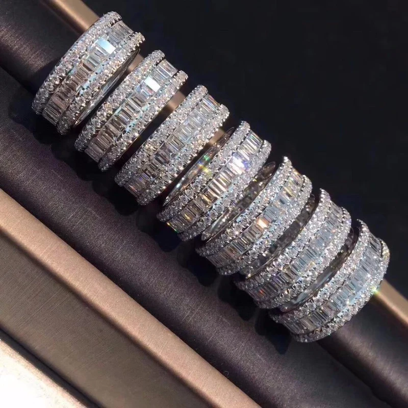 Ring aus 925er-Sterlingsilber mit Edelsteinen, leuchtender quadratischer, vollständig simulierter Diamantring für den Finger als Geschenk für Frauen