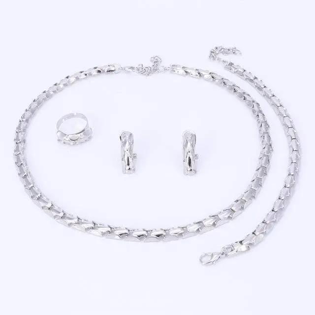 Schmuck-Set Exquisite Flash Dubai Gold Farbe Halskette Sets Nigerianischen Hochzeit Braut Günstige Großhandel