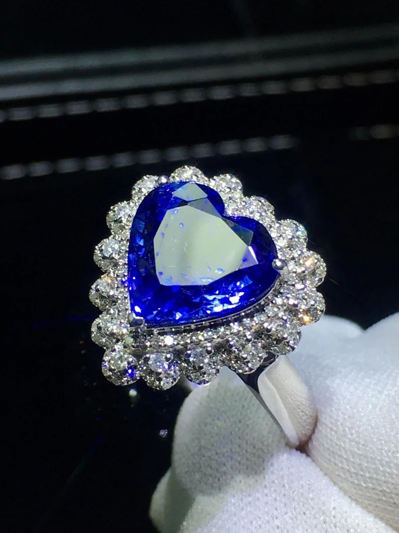 18K Weißgold 100% natürliche blaue Tansanit-Edelsteine ​​8.5ct Diamonds Fine Chic Pendant Necklace