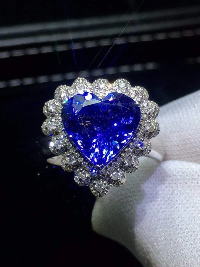 18K Weißgold 100% natürliche blaue Tansanit-Edelsteine ​​8.5ct Diamonds Fine Chic Pendant Necklace