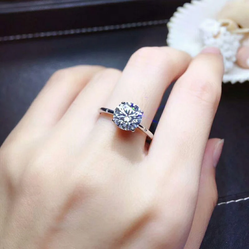 Moissanite Edelstein 4 Klaue Einfache Diamantring für Frauen Echte 925 Sterling Silber Charme Edlen Hochzeitsschmuck