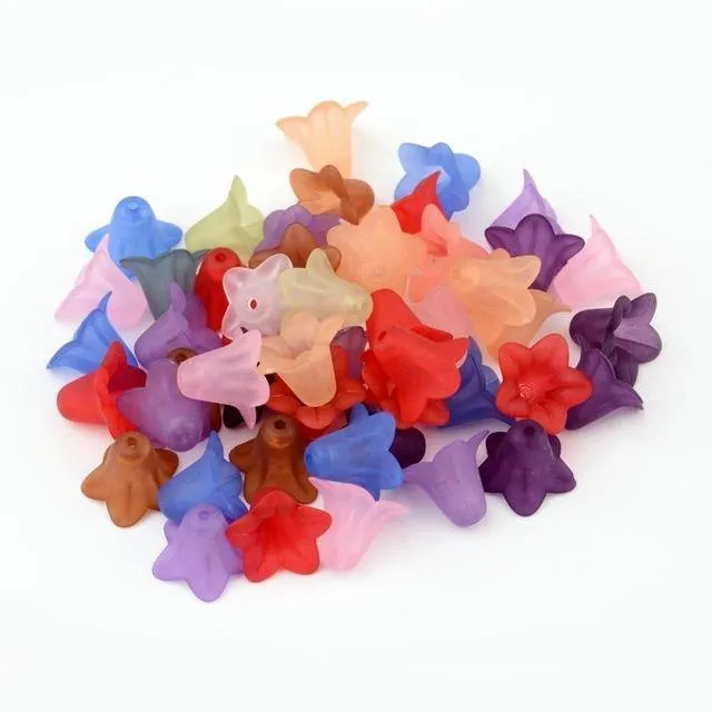 50 Stück gefrostete transparente Acryl-Blumenperlen für Ohrringe, Halsketten, Armbänder, Schmuckherstellung, DIY, weiß, rot, 16 x 12 mm, Loch: 1.5 mm