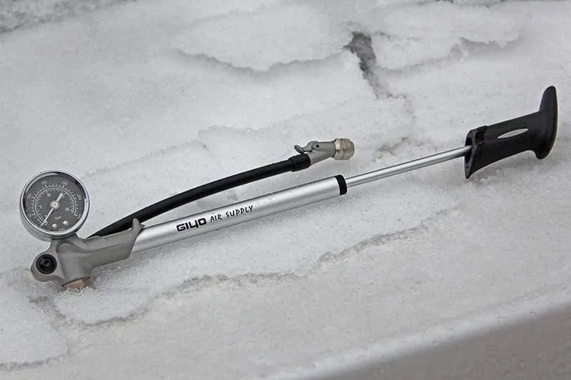 Pumpe 300 psi Hochdruck-Fahrrad-Luftstoßdämpferpumpe für Gabel und Hinterradaufhängung, Fahrradpumpe, Mountainbike-Pumpe mit Manometer