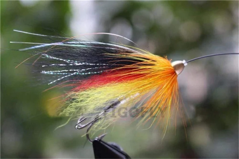 40 PC / Los Kegel-Hauptrohr-Fliege 5 sortierte Farben-populäres Luftschlangen-Fliegen-Lachsforelle Steelhead-Fliegen-Fischen fliegt die eingestellten Köder