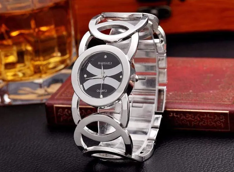 Gold überzogene Kreis-Bügel-Edelstahl-Rückseite, die Frauen-Armband-Uhr-Art- und Weisearmbanduhr shinning ist