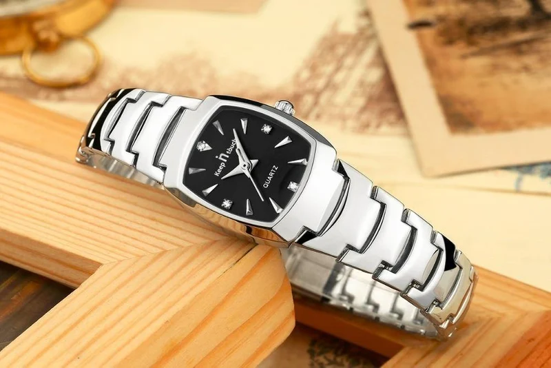 Frauen Platz Uhren Strass Quarzuhr Frauen Luxus Kleid Mode Armband Damen Uhr relogios feminino