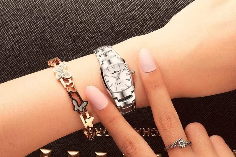Frauen Platz Uhren Strass Quarzuhr Frauen Luxus Kleid Mode Armband Damen Uhr relogios feminino