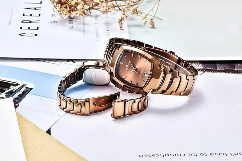 Frauen Platz Uhren Strass Quarzuhr Frauen Luxus Kleid Mode Armband Damen Uhr relogios feminino