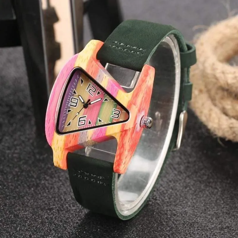 Holz Uhr Kreative Dreieck Form Zifferblatt Stunde Uhr Frauen Quarz Lederarmband Uhr frauen Handgelenk Reloj Mujer