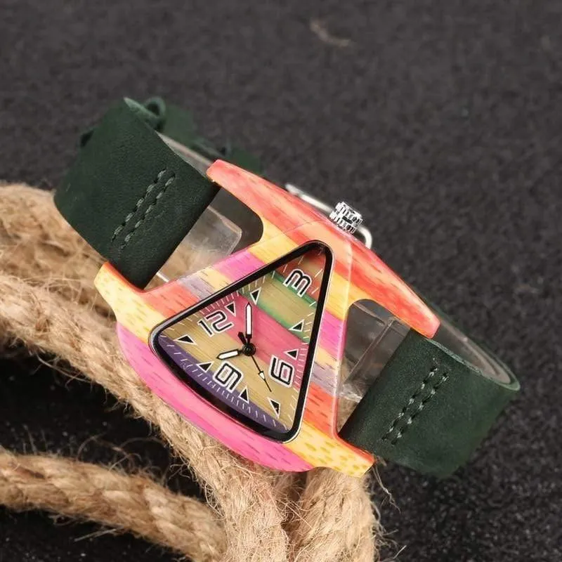 Holz Uhr Kreative Dreieck Form Zifferblatt Stunde Uhr Frauen Quarz Lederarmband Uhr frauen Handgelenk Reloj Mujer