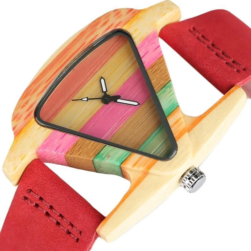 Holz Uhr Kreative Dreieck Form Zifferblatt Stunde Uhr Frauen Quarz Lederarmband Uhr frauen Handgelenk Reloj Mujer