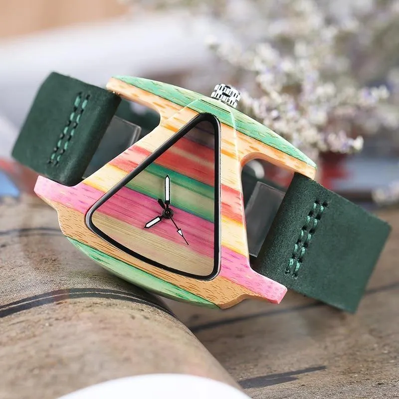 Holz Uhr Kreative Dreieck Form Zifferblatt Stunde Uhr Frauen Quarz Lederarmband Uhr frauen Handgelenk Reloj Mujer