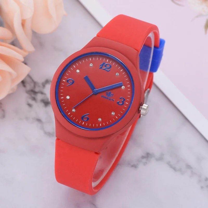 Uhren für Frauen einfache weiße Sport kreative Candy Farbe Sport Uhr Relogio Feminino LS1086
