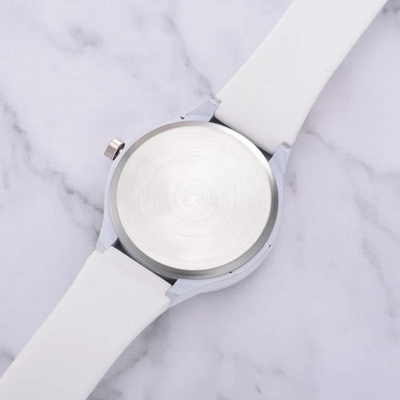 Uhren für Frauen einfache weiße Sport kreative Candy Farbe Sport Uhr Relogio Feminino LS1086