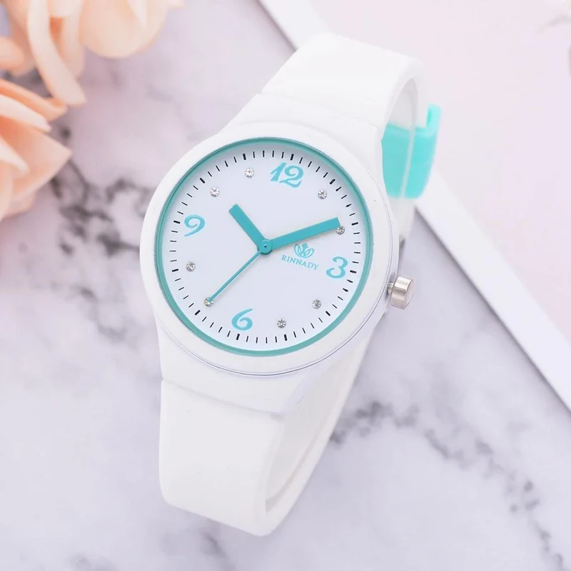 Uhren für Frauen einfache weiße Sport kreative Candy Farbe Sport Uhr Relogio Feminino LS1086