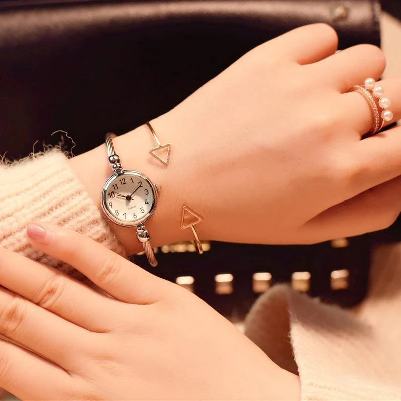 Damenuhren, beliebte Marke, einfache Zahlen-Armbanduhr, Retro-Damen-Quarz-Armbanduhr, Orologio Donna