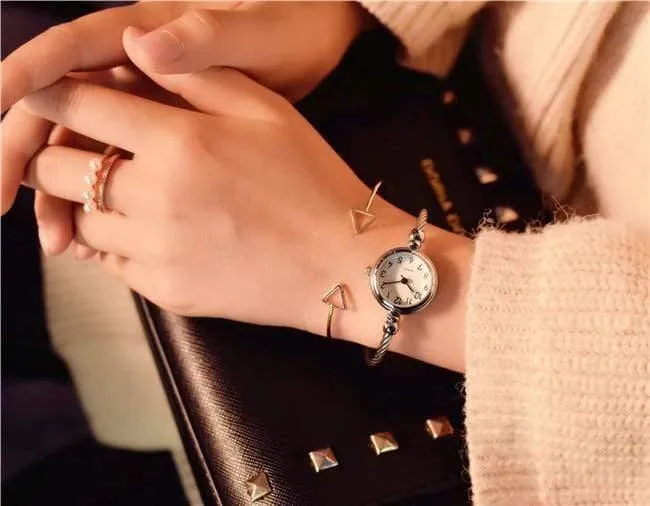 Damenuhren, beliebte Marke, einfache Zahlen-Armbanduhr, Retro-Damen-Quarz-Armbanduhr, Orologio Donna