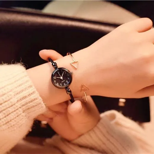 Damenuhren, beliebte Marke, einfache Zahlen-Armbanduhr, Retro-Damen-Quarz-Armbanduhr, Orologio Donna