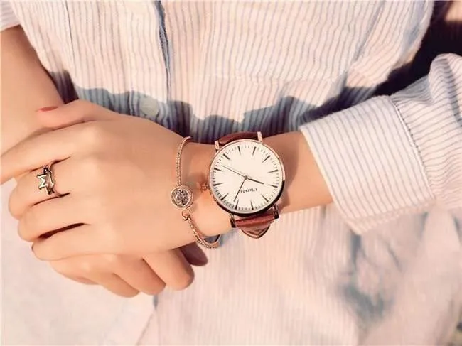 Frauen uhren luxus mode quarz armbanduhren tropfenverschiffen ulzzang marke frau uhr montre femme