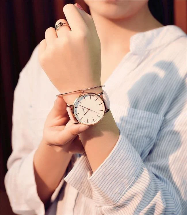 Frauen uhren luxus mode quarz armbanduhren tropfenverschiffen ulzzang marke frau uhr montre femme