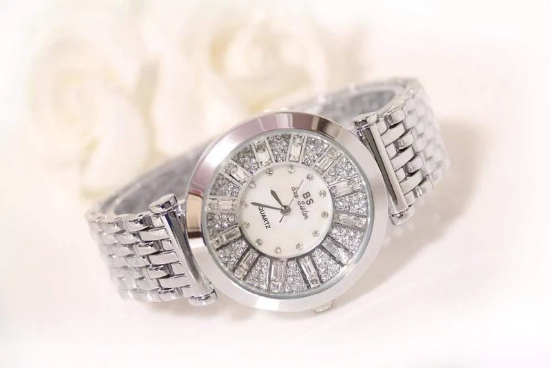 Uhren Diamant Luxus Berühmte Marke Elegante Kleid Quarz Uhren Damen Strass Armbanduhr Relogios Femininos ZDJ006