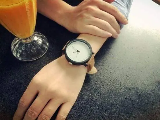 Mode Casual Uhr Männer Frauen Quarz Uhr Leder BGG Marke Liebhaber Armbanduhren orologio Stunden