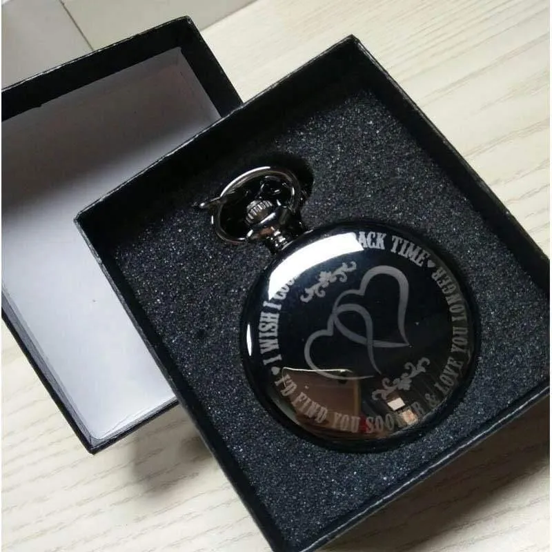 Retro Black Smooth Quartz Einzigartige gravierte Custom LOVE Taschenuhr mit 30cm Ketten Geschenkbox