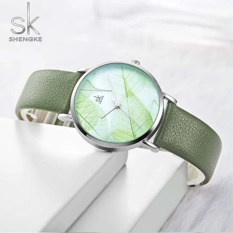 Damenuhr Grünes Zifferblatt Schlankes Lederband Quarz Armbanduhren Einfaches Design Ultradünnes Gehäuse Zegarek Damski