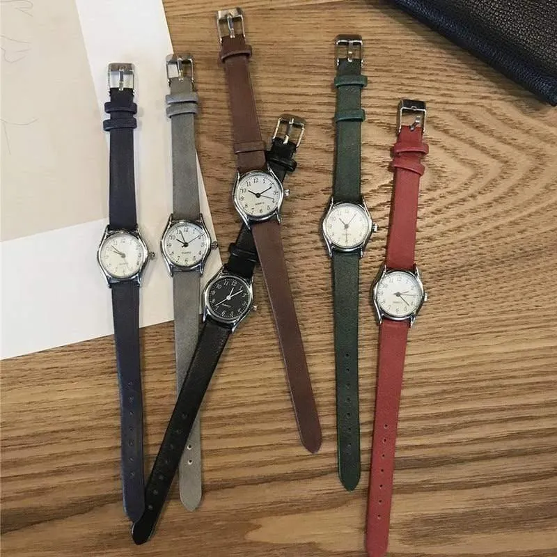 Damenuhren, koreanische Version, lässig, Quarzuhr, Damenuhr der Marke BGG, Retro-Armbanduhren mit Lederband