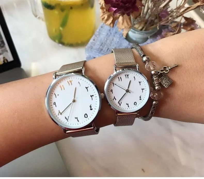 Einzigartige arabische Zahlen, weiß, schwarz, Liebhaberuhr, Mesh-Stahlgürtel, Herren- und Damen-Quarz-Armbanduhr