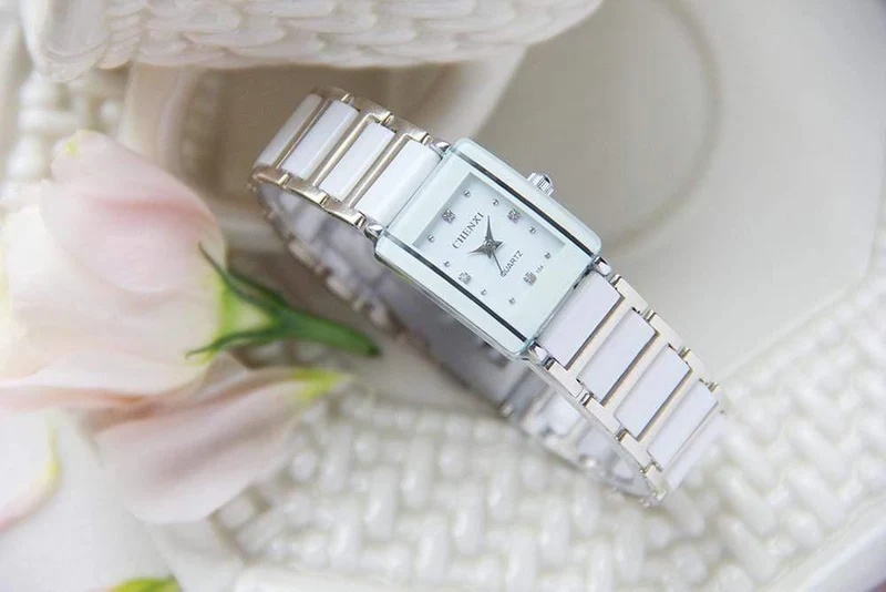 Modische Paaruhren für Damen und Herren, Armbanduhr für Liebhaber, einzigartig, Strass, Keramik, schwarz, lässig, Quarz, bestes Geschenk, 2 Stück