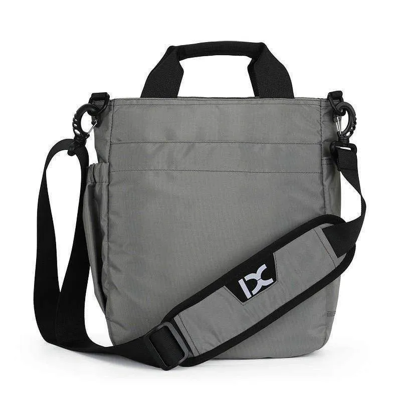 Männer Multifunktionale Schulter Messenger Tasche mit Kopfhörer Loch Wasserdichte Nylon Reise Handtasche Große Kapazität Lagerung Taschen XA11C
