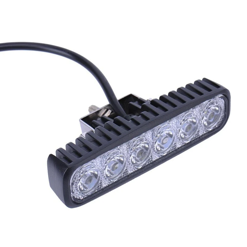 2 STÜCKE 6 LEDs 12 V 18 Watt LED Arbeitsscheinwerfer Auto Tagfahrlicht Flutlicht Nebelscheinwerfer Wasserdicht Weiß Auto licht
