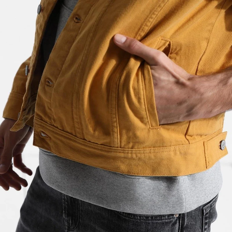 Jeansjacke Herrenmode 100% Baumwolle Trucker Jacken Slim Fit Stickerei Brusttasche 4 Farben