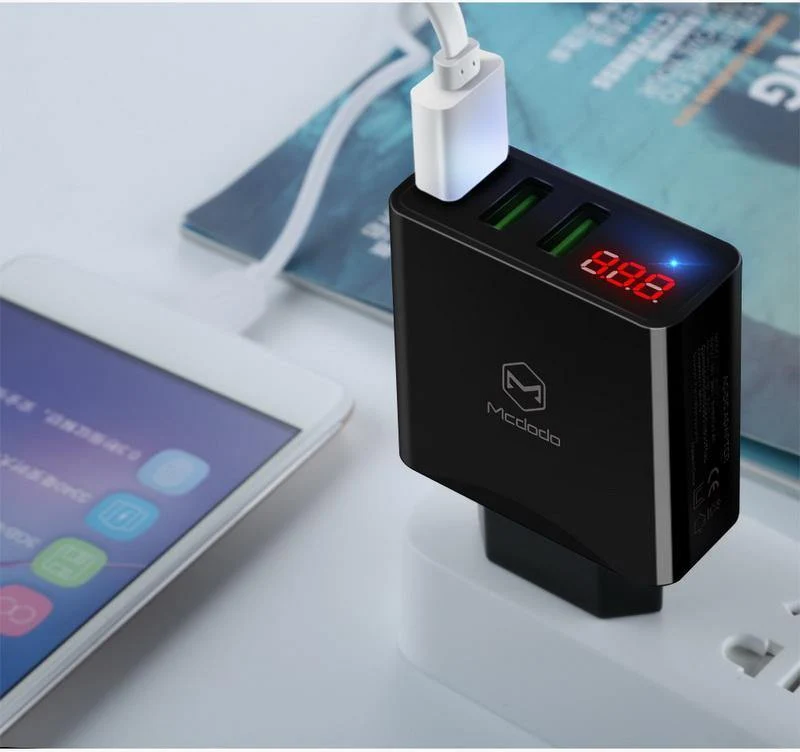 15W LED-Anzeige 3 USB-Handy-Ladegerät für iPhone Samsung Tragbarer Universal-Schnellladeadapter für USB-Steckdosen EU