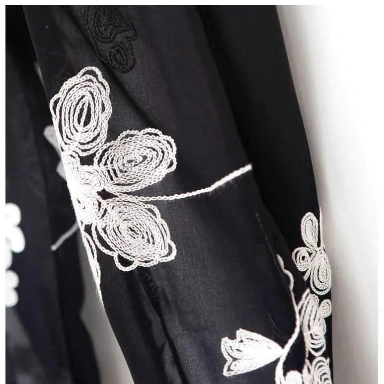 Kindermode Mädchen Kleidung Sets 2 Stück Weiße Spitzenbluse Top & Schwarze Blumen Hosen Set für Mädchen im Teenageralter Kleidung Set