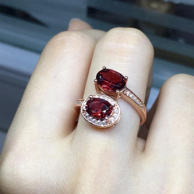 Natürlicher roter Granat-Edelstein, trendiger Ring für Damen, echter 925er-Sterlingsilber-Charm, feiner Schmuck