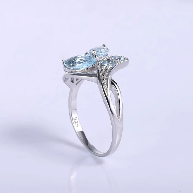 Ring aus 925er-Sterlingsilber mit funkelnden Blättern, 2.4 ct natürlicher himmelblauer Topas-Edelstein-Ring
