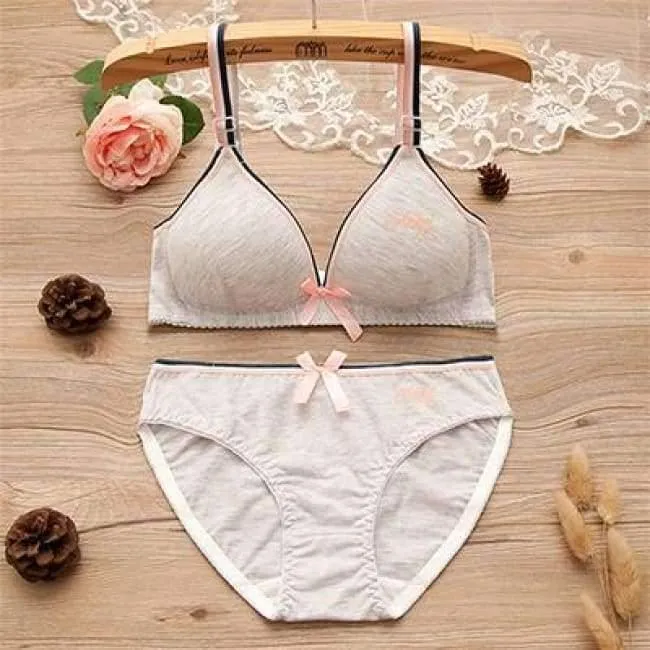 2Pcs / Set Teenager Mädchen Kleidung Unterwäsche Sexy BHs Für Mädchen 12 / 14 / 16Y Büstenhalter Slips Baumwolle Trainings BH KW26