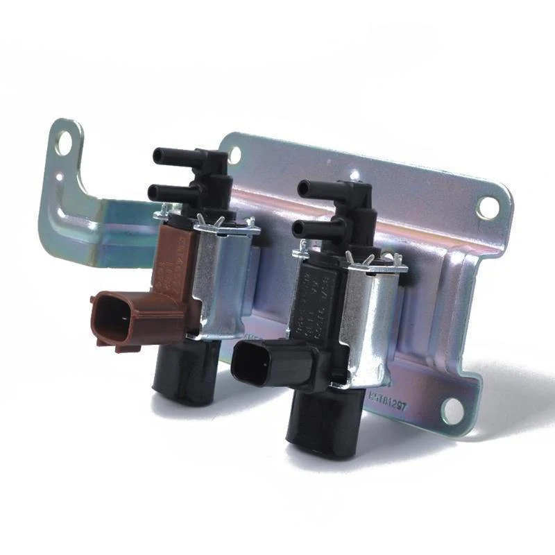 Professionelles Dampfkanister-Spülmagnetventil für Mazda 3 5 6 CX-7 LF82-18-740 K5T46597 Auto-Ersatzteile