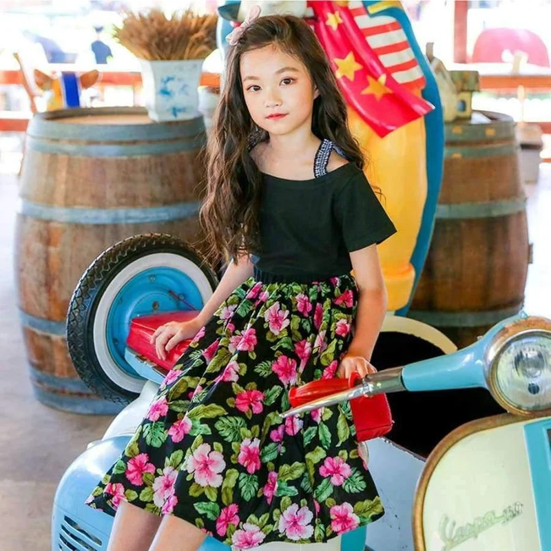 Sommer-Outfit für Mädchen, modische zweiteilige Kleidungssets für Teenager, schwarze Oberteile und Röcke mit Blumenmuster, Größe 8 10 12, Mädchenkleidung