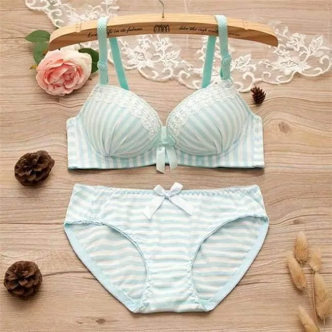 Teenager Mädchen Streifen Trainings BHs Sets Junge Studentin Drahtlose Baumwolle BHs Spitze Höschen 2Pcs Sets Teenager Entwicklung Kleidung GB15