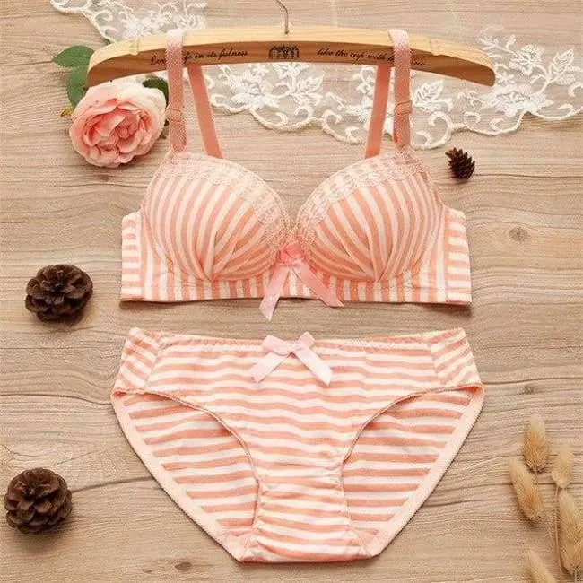 Teenager Mädchen Streifen Trainings BHs Sets Junge Studentin Drahtlose Baumwolle BHs Spitze Höschen 2Pcs Sets Teenager Entwicklung Kleidung GB15
