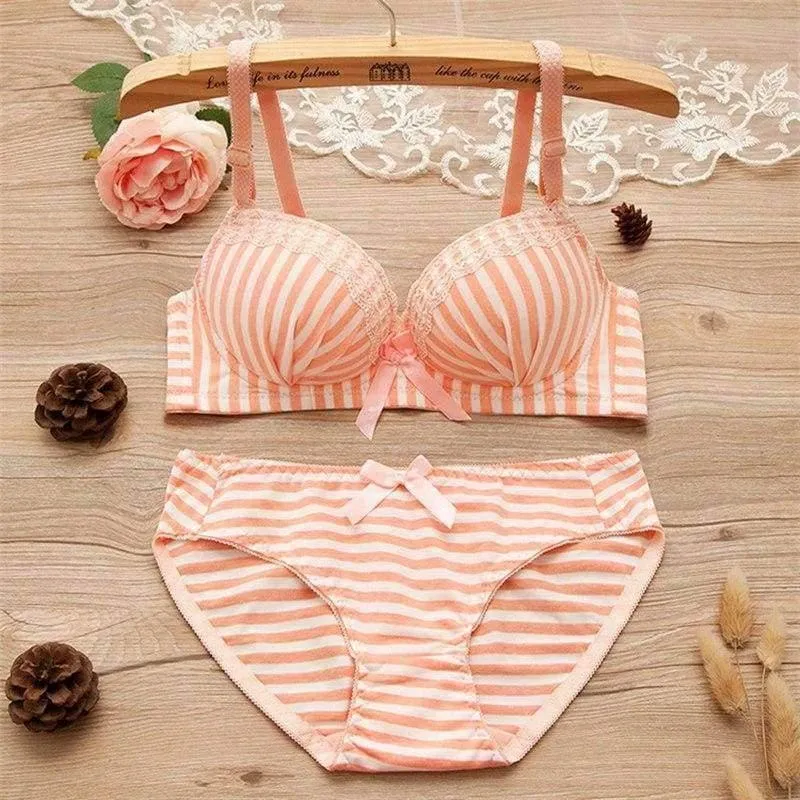 Teenager Mädchen Streifen Trainings BHs Sets Junge Studentin Drahtlose Baumwolle BHs Spitze Höschen 2Pcs Sets Teenager Entwicklung Kleidung GB15