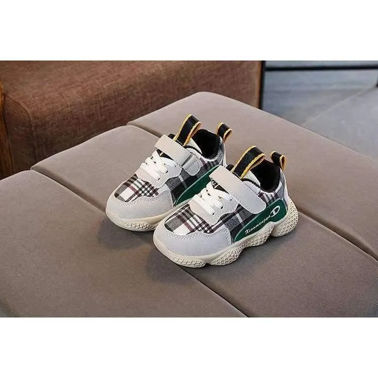 Fashion New top fashion boys girls shoes comfortable breathable cool children sneakers casual baby kids shoes cute infant tennis
