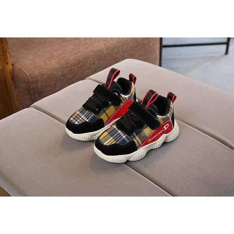 Fashion New top fashion boys girls shoes comfortable breathable cool children sneakers casual baby kids shoes cute infant tennis