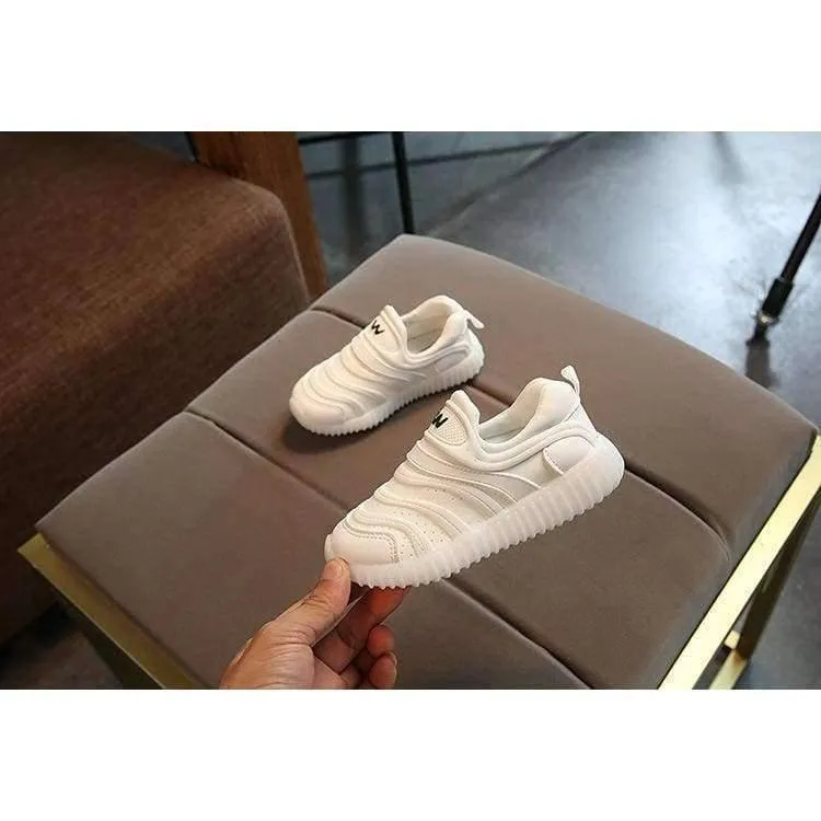 Coole, weiche, süße Baby-Kleinkind-Slipper für Frühling/Herbst. Schöne Baby-Laufschuhe mit LED-Beleuchtung, Glitzer-Schuhe für Mädchen und Jungen