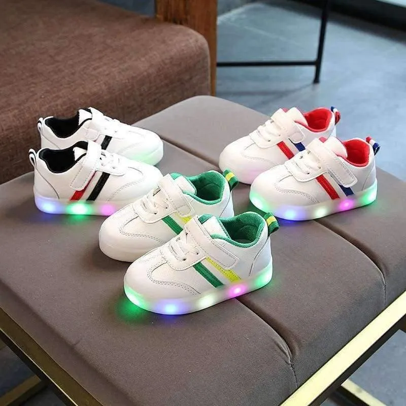 Arbeiten Sie kühle edle Schuhkinder reizende glühende Qualitätsbaby-Mädchenschuhsportkinder der LED um, die Turnschuhe laufen lassen