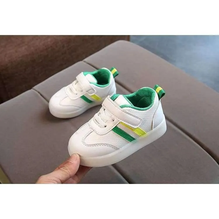 Arbeiten Sie kühle edle Schuhkinder reizende glühende Qualitätsbaby-Mädchenschuhsportkinder der LED um, die Turnschuhe laufen lassen